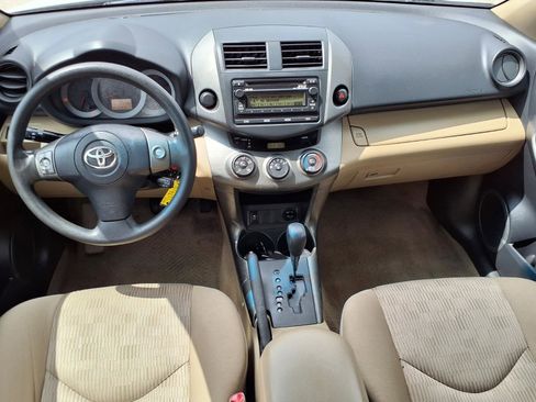 Used 2012 Toyota RAV4 FWD w/ Value Pkg image 4