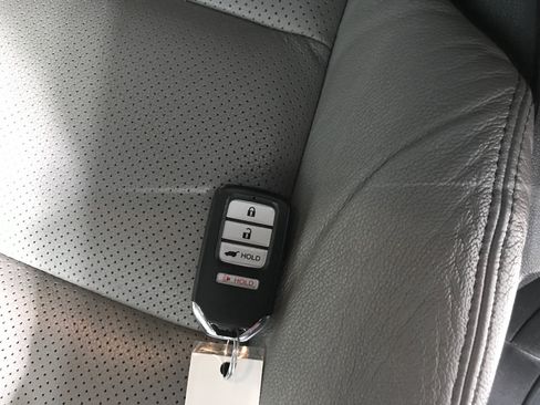 Used 2015 Honda CR-V Touring image 22