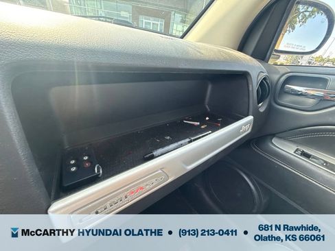 Used 2014 Jeep Compass Latitude AWD/4WD image 15