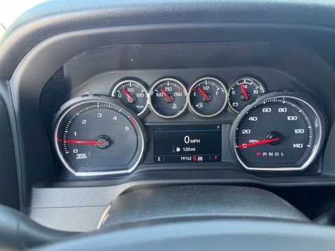 Used 2023 Chevrolet Silverado 2500 Custom w/ Custom Value Package image 10