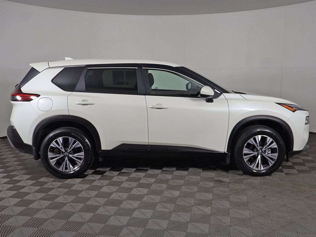 Used 2023 Nissan Rogue SV AWD/4WD image 16