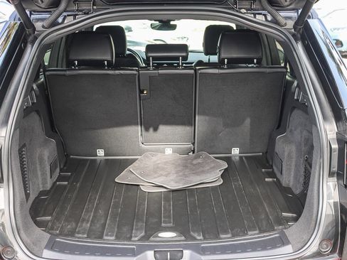 Used 2022 Land Rover Discovery Sport SE image 26