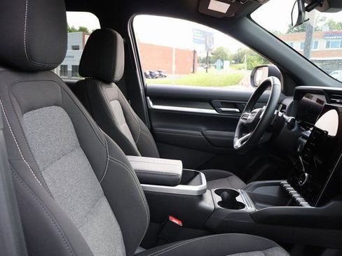 Certified 2025 GMC Terrain Elevation AWD/4WD image 8