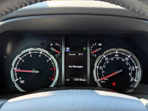Used 2023 Toyota 4Runner TRD Off-Road Premium w/ Moonroof Package AWD/4WD image 10