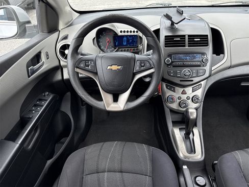 Used 2015 Chevrolet Sonic LT image 12