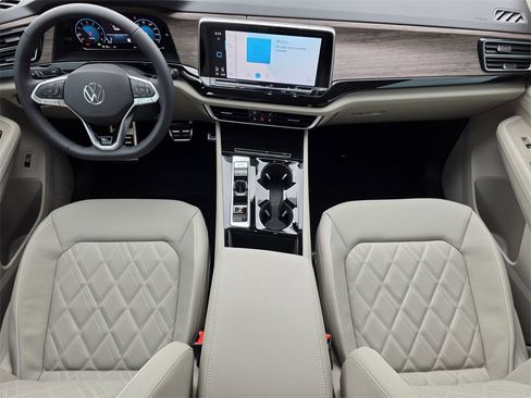 New 2025 Volkswagen Atlas SEL Premium R-Line image 19