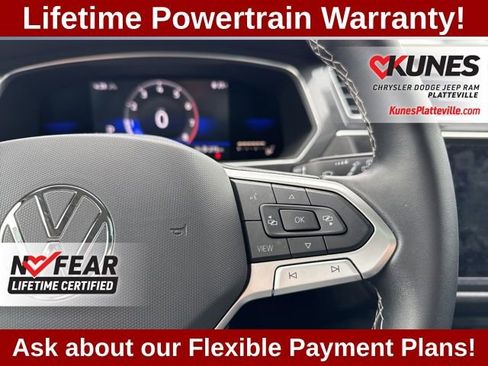 Used 2022 Volkswagen Tiguan SE w/ Panoramic Sunroof Package AWD/4WD image 21