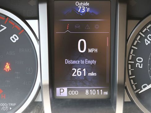 Used 2021 Toyota Tacoma SR5 RWD image 25
