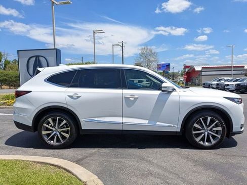 Certified 2025 Acura MDX FWD w/ Technology Package image 7