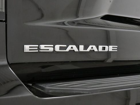 Used 2021 Cadillac Escalade Premium Luxury Platinum image 10