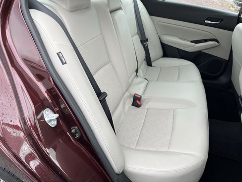 Used 2023 Nissan Altima 2.5 SL AWD/4WD image 4