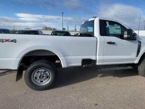 New 2026 Ford F250 XL w/ XL Chrome Package image 9