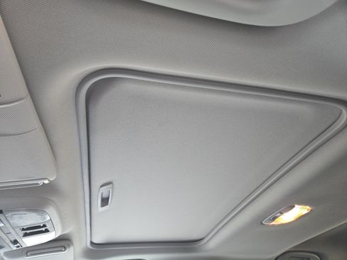 Used 2024 Subaru Crosstrek 2.5i Limited w/ Crosstrek Mirror Package image 24