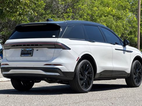 New 2026 Lincoln Nautilus Reserve AWD/4WD image 4