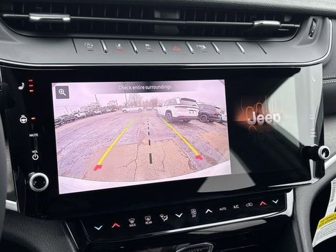 New 2026 Jeep Grand Cherokee 4WD image 24