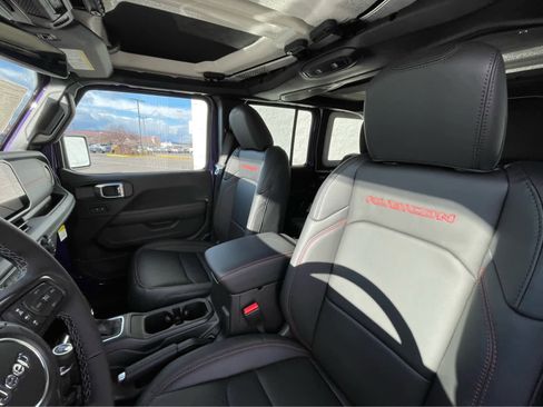 New 2026 Jeep Wrangler Unlimited Rubicon image 19