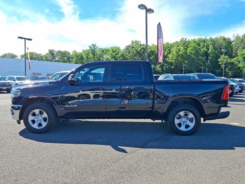 Used 2025 RAM 1500 Big Horn AWD/4WD image 4