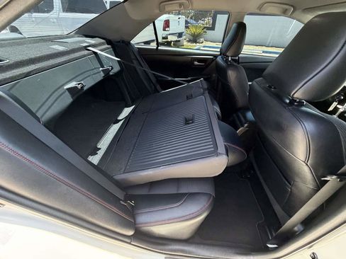Used 2017 Toyota Camry SE FWD image 29