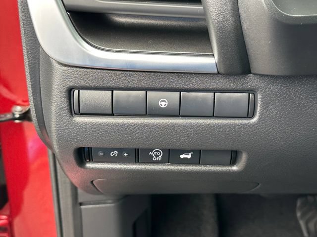Certified 2026 Nissan Rogue SV AWD/4WD image 23