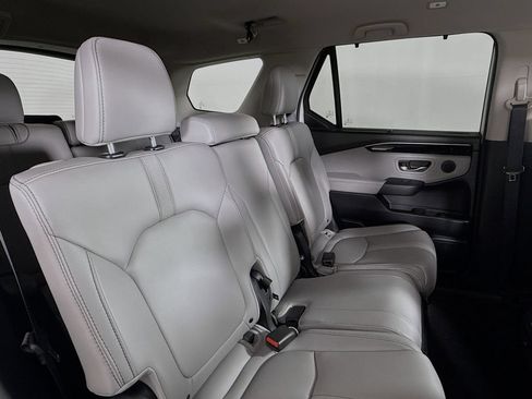 Used 2025 Honda Pilot EX-L image 38