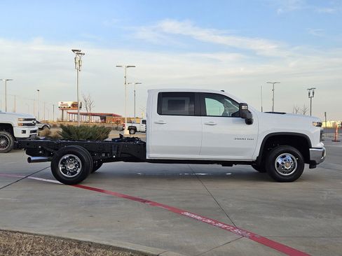 New 2026 Chevrolet Silverado 3500 LT w/ Convenience Package image 7