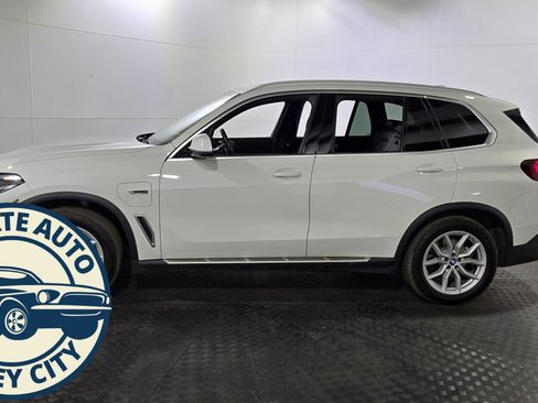 Used 2023 BMW X5 xDrive45e w/ Climate Comfort Package image 4