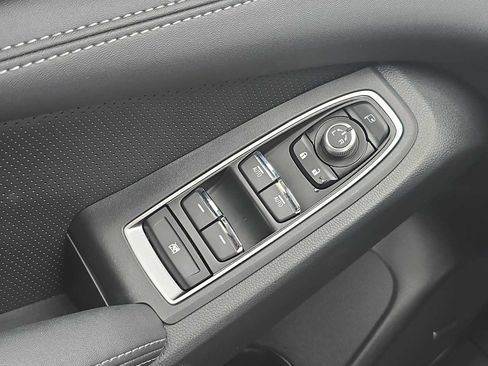 Used 2024 Subaru Ascent Limited w/ Technology Package image 16