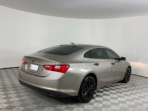 Used 2024 Chevrolet Malibu LT FWD image 5