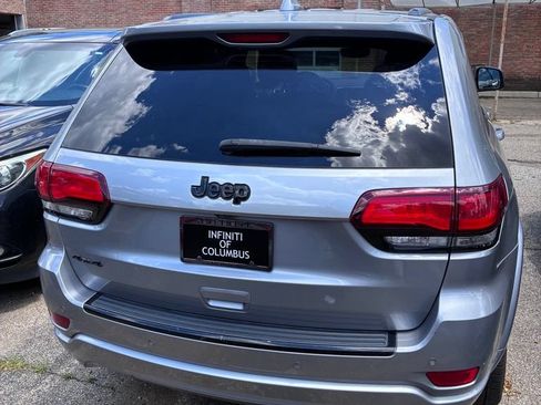 Used 2018 Jeep Grand Cherokee Altitude AWD/4WD image 4