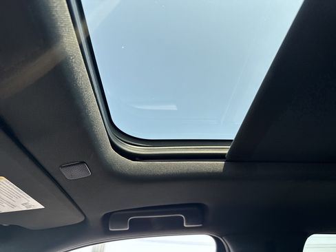 Used 2023 GMC Yukon AT4 w/ AT4 Premium Package image 30