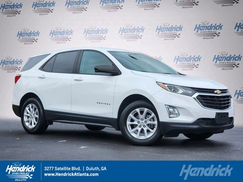 Used 2021 Chevrolet Equinox LS w/ LS Convenience Package image 1