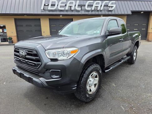 Used 2019 Toyota Tacoma SR AWD/4WD image 1