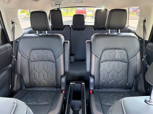 New 2026 Nissan Pathfinder Platinum image 39