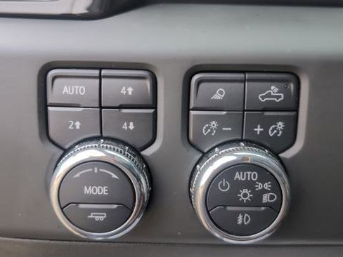 Used 2025 GMC Sierra 1500 Denali Ultimate AWD/4WD image 31