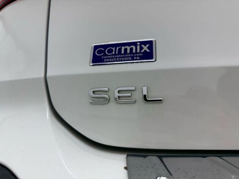 Used 2023 Volkswagen Taos SEL AWD/4WD image 36