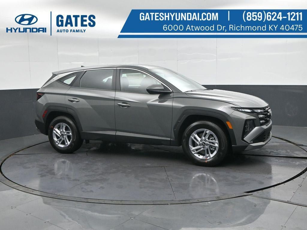New 2026 Hyundai Tucson SE FWD image 1