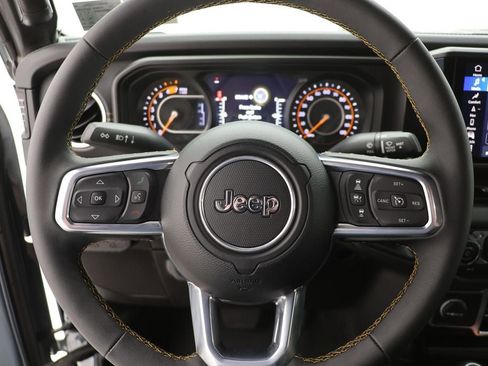 Used 2024 Jeep Wrangler Sahara w/ Technology Group image 19