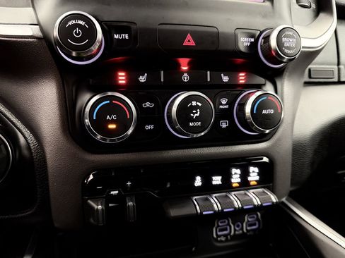 Used 2020 RAM 1500 Big Horn AWD/4WD image 24