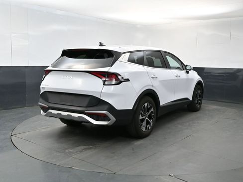 Used 2024 Kia Sportage EX FWD image 5
