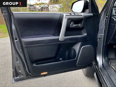 Certified 2022 Toyota 4Runner SR5 AWD/4WD image 22