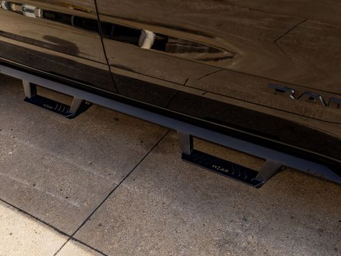Used 2025 RAM 1500 Big Horn AWD/4WD image 13