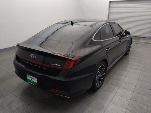 Used 2021 Hyundai Sonata Limited w/ Preferred Accessory Package FWD image 7