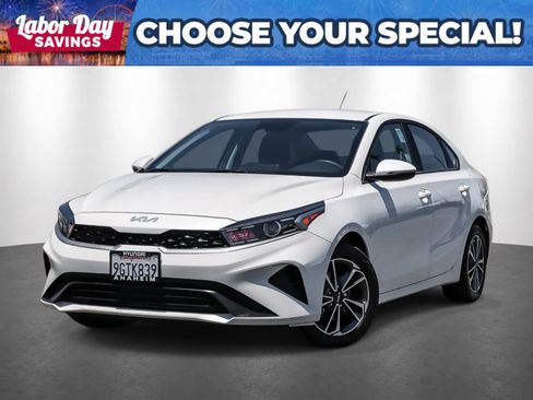 Used 2023 Kia Forte LXS w/ LXS Technology Package FWD image 1