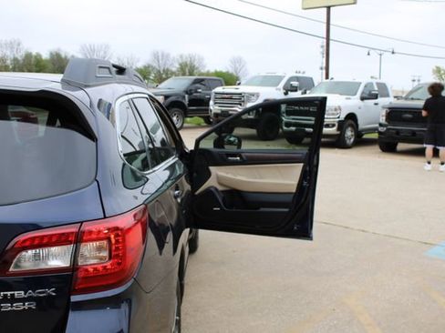 Used 2018 Subaru Outback 3.6R Limited image 43