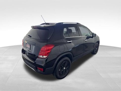 Used 2019 Chevrolet Trax LT w/ LT Convenience Package AWD/4WD image 8