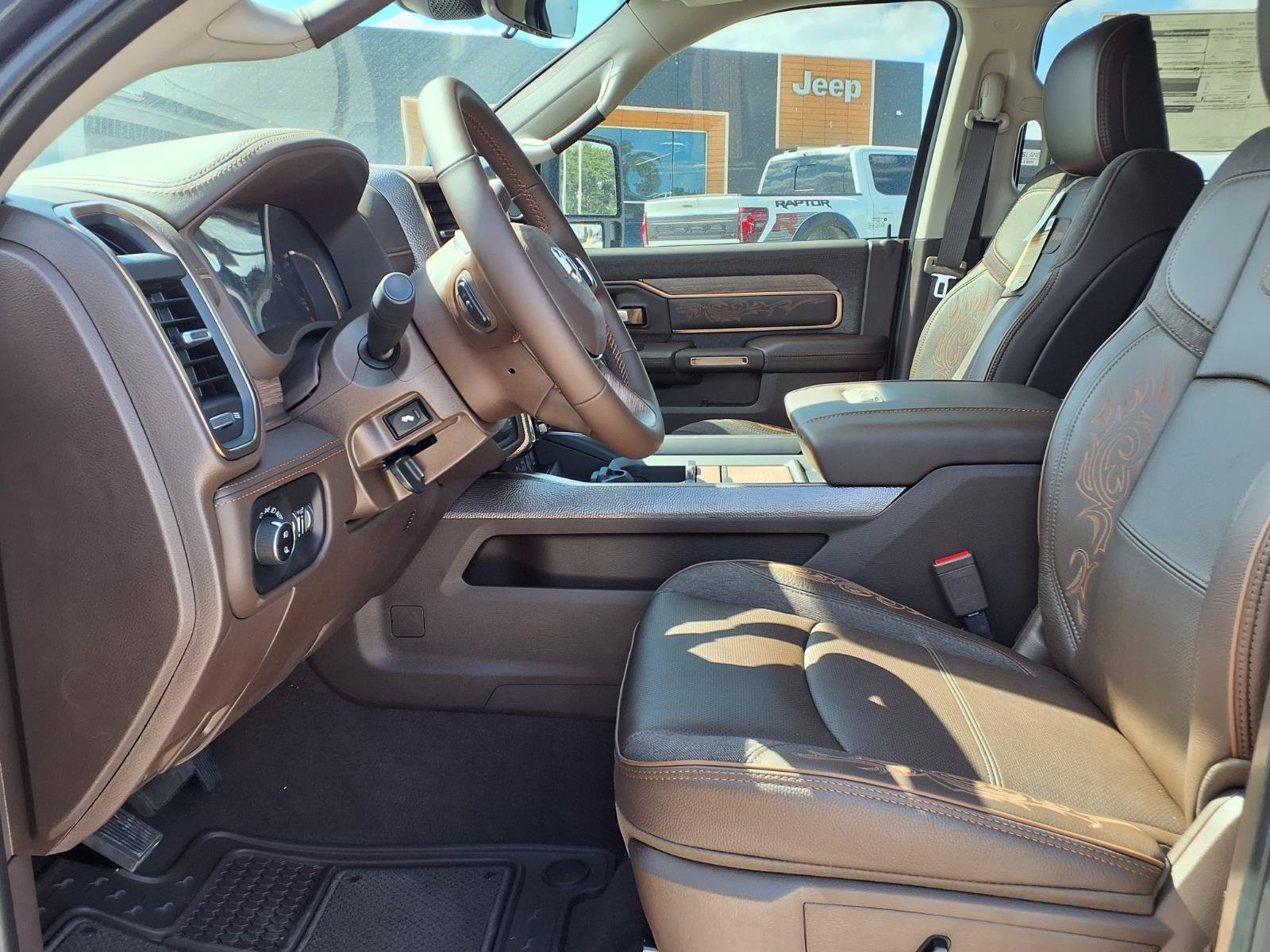 New 2027 RAM 2500 Limited AWD/4WD image 17