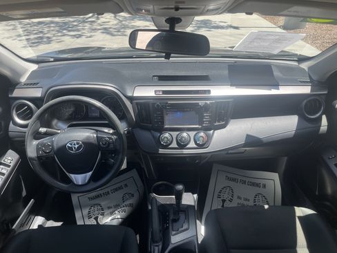 Used 2018 Toyota RAV4 LE image 15