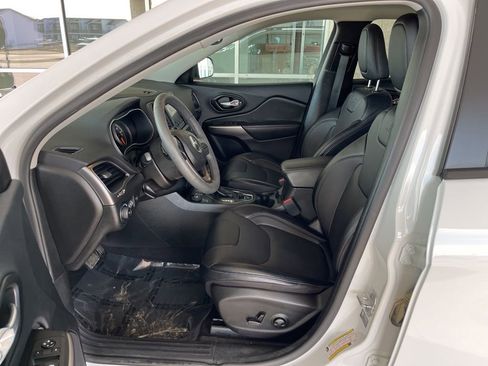 Used 2022 Jeep Cherokee Latitude Lux image 12