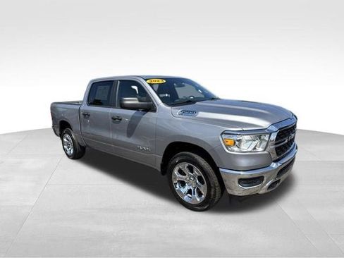 Used 2023 RAM 1500 Big Horn AWD/4WD image 3