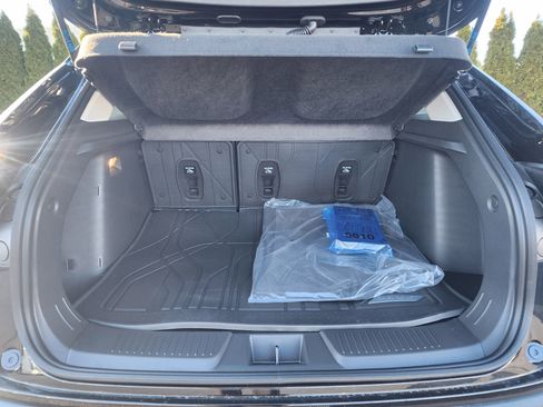 New 2026 Chevrolet Trax LT w/ Driver Confidence Package FWD image 12